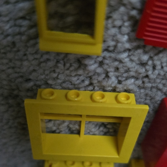 LEGO Vintage Building Block Window and Door Set - Red and Yellow - Picture 10 of 13